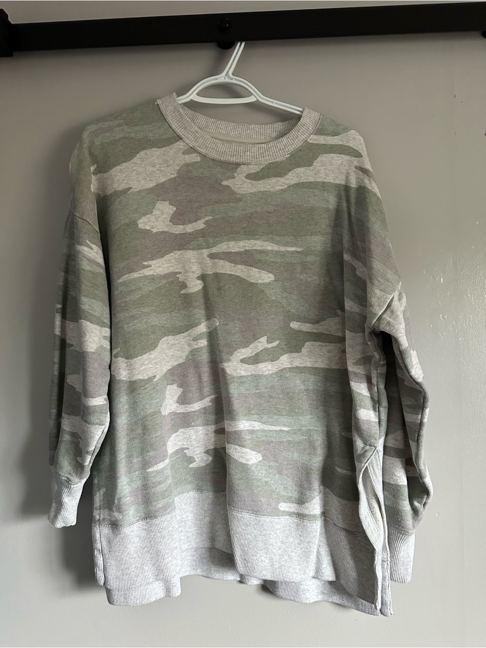 aerie Camo Crewneck Sweater in Green and Gray